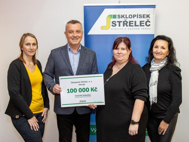 Předávání šeku 10